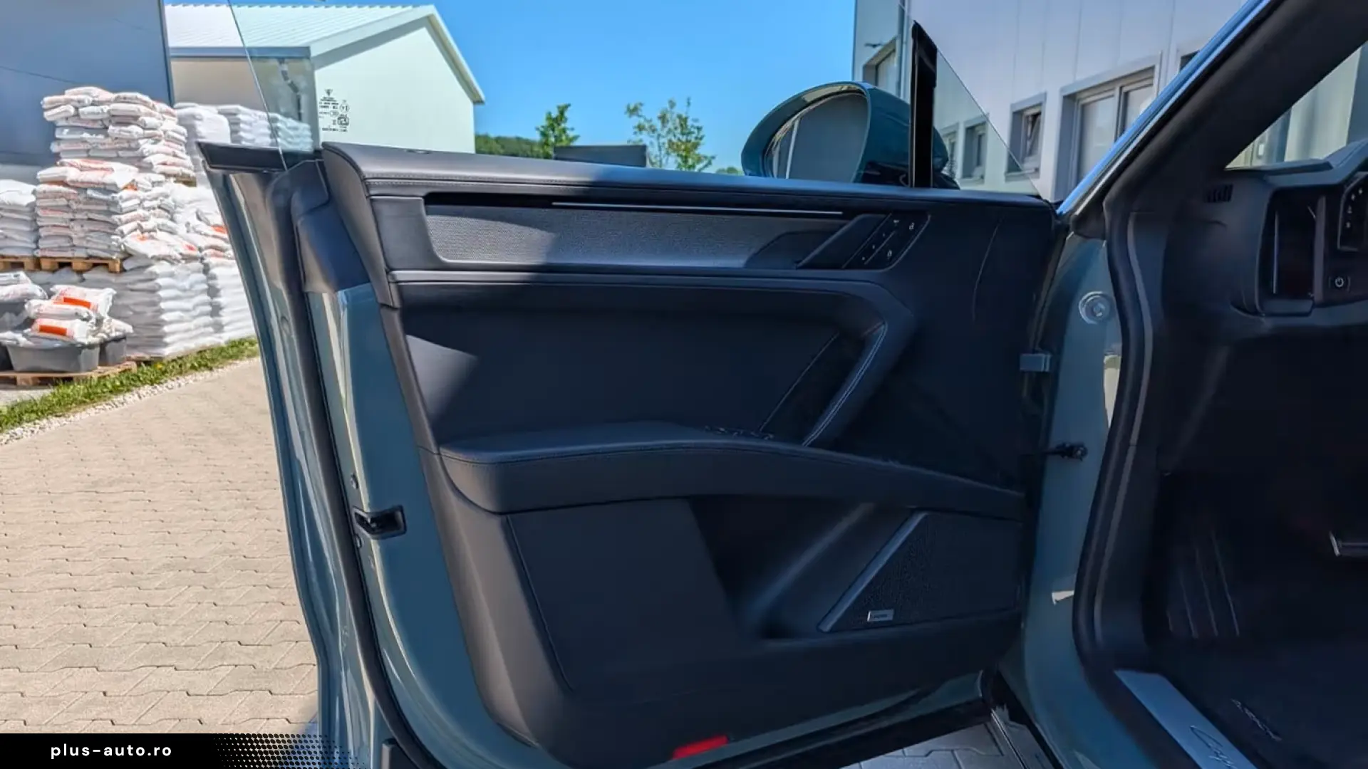 Porsche Cayenne Electric  21-ZOLL  HD-MATRIX