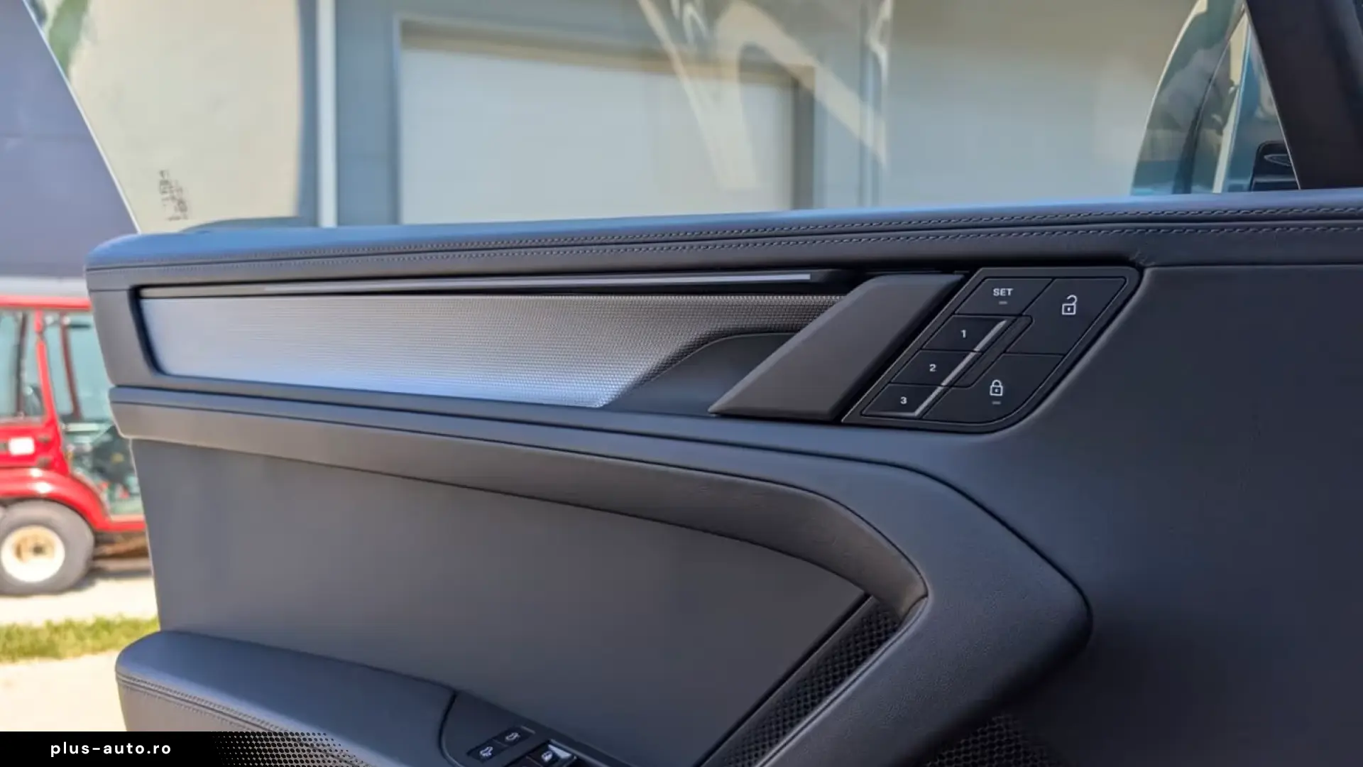 Porsche Cayenne Electric  21-ZOLL  HD-MATRIX
