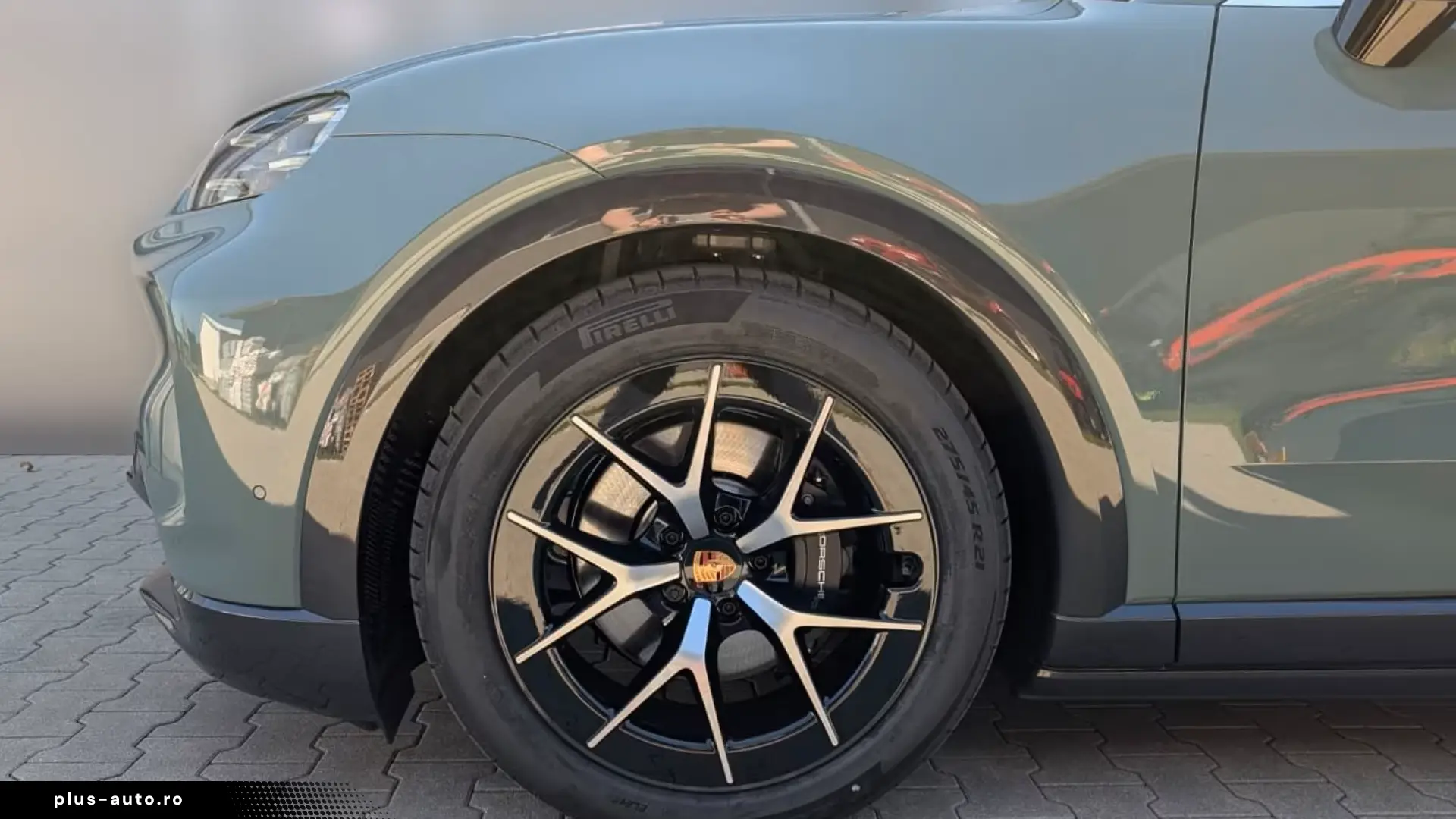 Porsche Cayenne Electric  21-ZOLL  HD-MATRIX