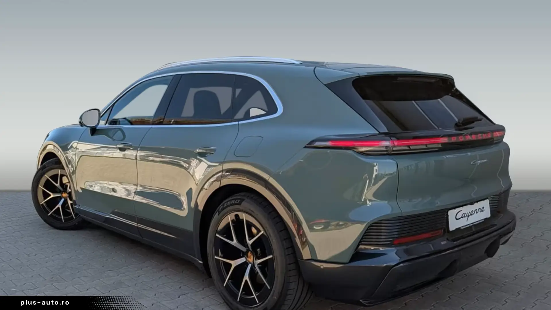 Porsche Cayenne Electric  21-ZOLL  HD-MATRIX