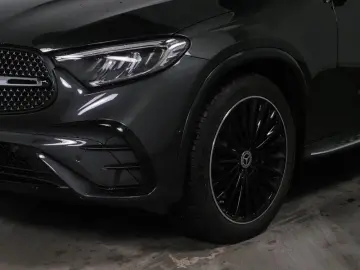 MERCEDES-BENZ GLC 200 4M AMG Pano Distro 360 Burm 20  Night
