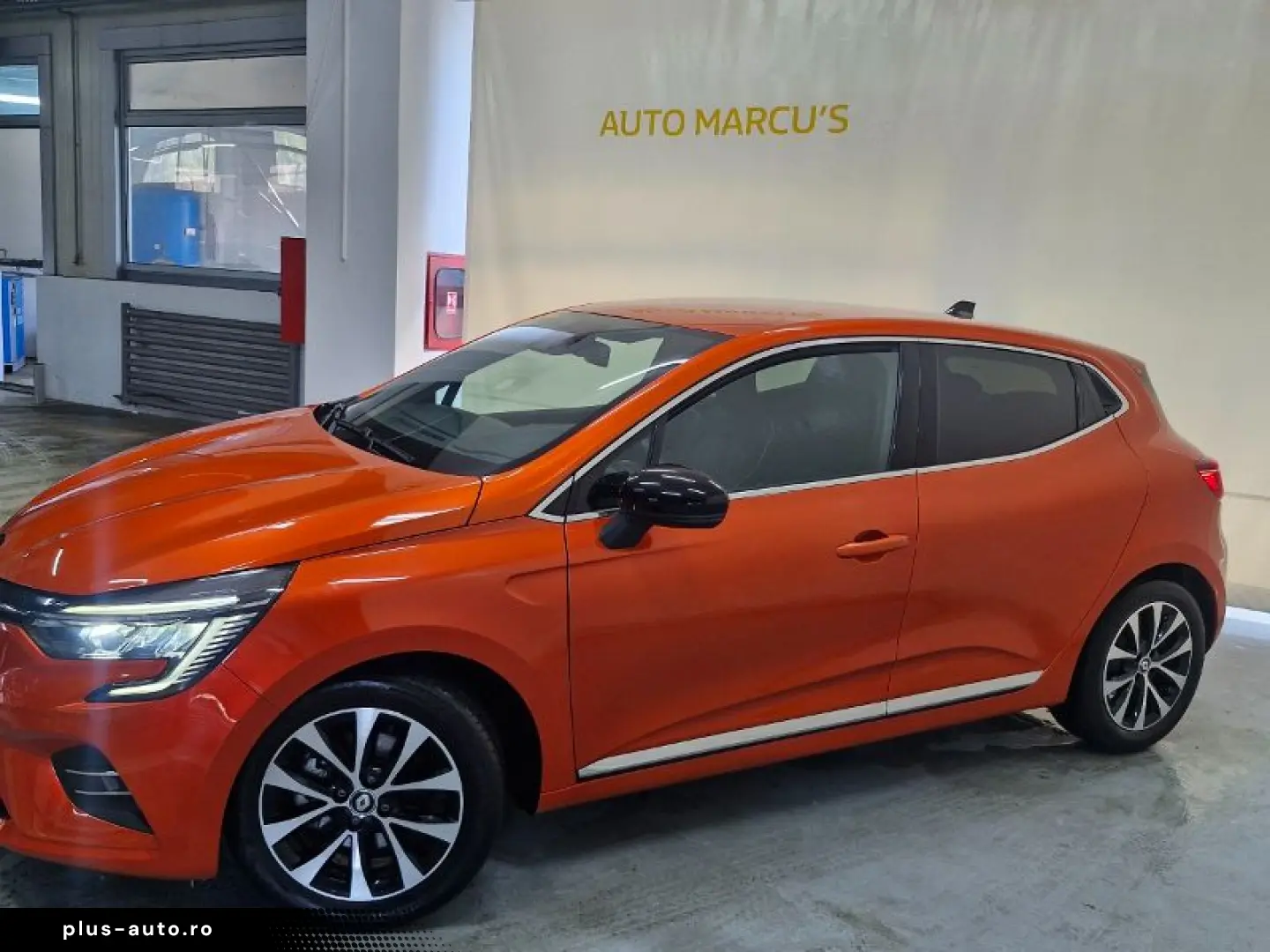 RENAULT CLIO 1.6 E-Tech 140CP Techno Auto