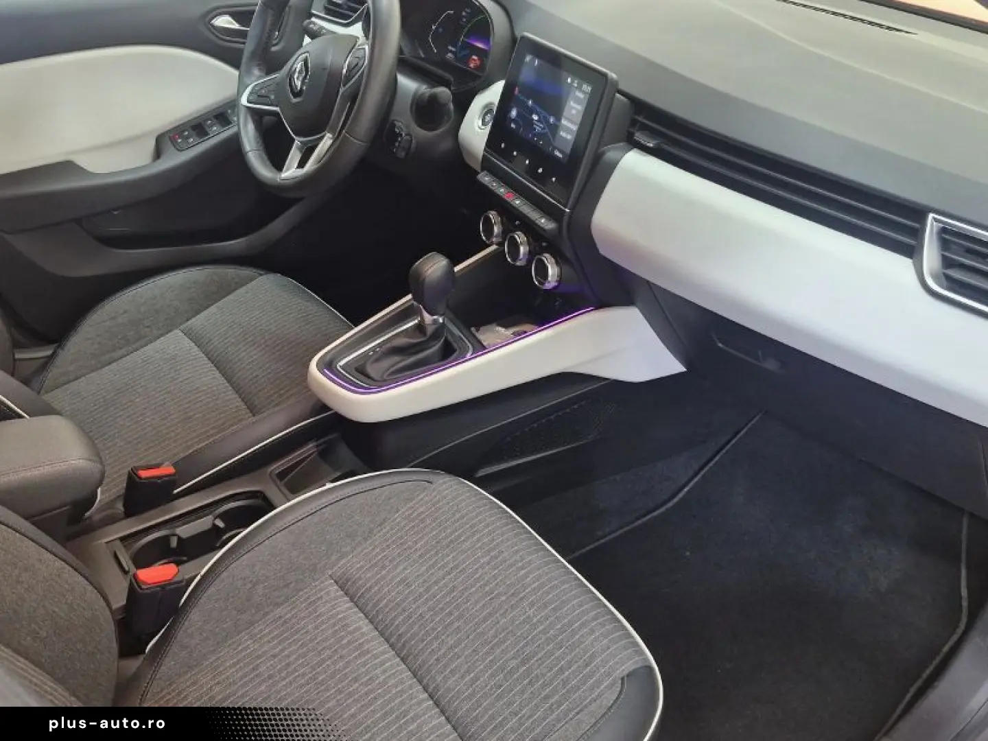 RENAULT CLIO 1.6 E-Tech 140CP Techno Auto