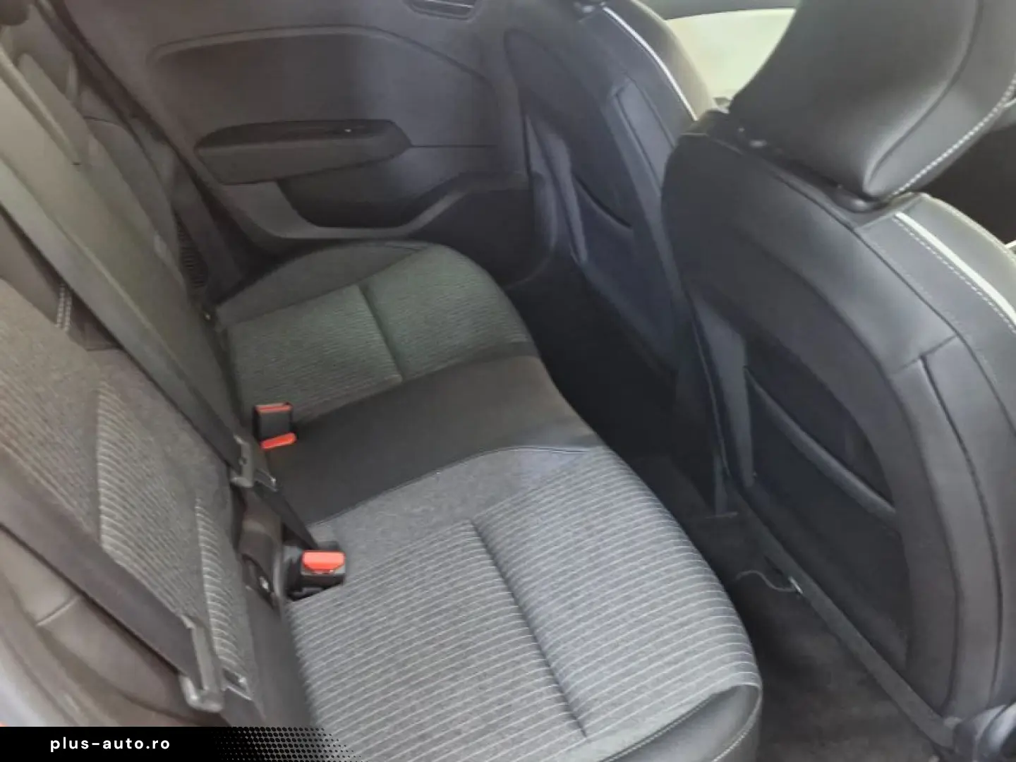 RENAULT CLIO 1.6 E-Tech 140CP Techno Auto