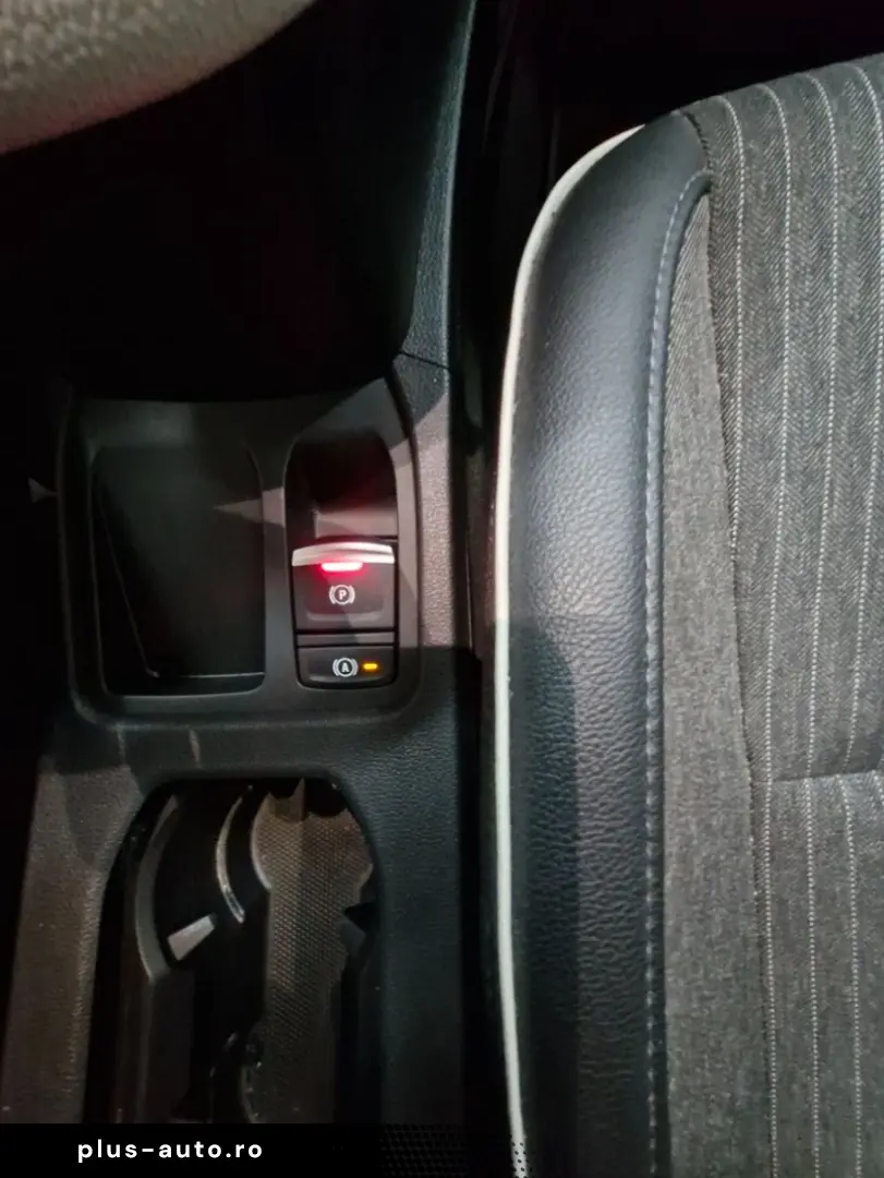 RENAULT CLIO 1.6 E-Tech 140CP Techno Auto