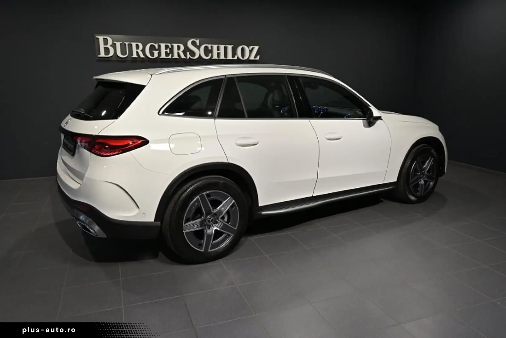MERCEDES-BENZ GLC 300 d 4M AMG LED SOUND PANO AHK STHZ TOTW