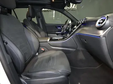 MERCEDES-BENZ GLC 300 d 4M AMG LED SOUND PANO AHK STHZ TOTW