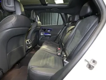 MERCEDES-BENZ GLC 300 d 4M AMG LED SOUND PANO AHK STHZ TOTW