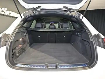 MERCEDES-BENZ GLC 300 d 4M AMG LED SOUND PANO AHK STHZ TOTW
