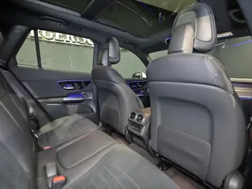 MERCEDES-BENZ GLC 300 d 4M AMG LED SOUND PANO AHK STHZ TOTW