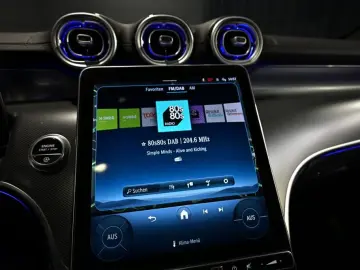 MERCEDES-BENZ GLC 300 d 4M AMG LED SOUND PANO AHK STHZ TOTW