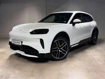 Porsche Cayenne Electric   Drive-Assist  AHK  BOSE