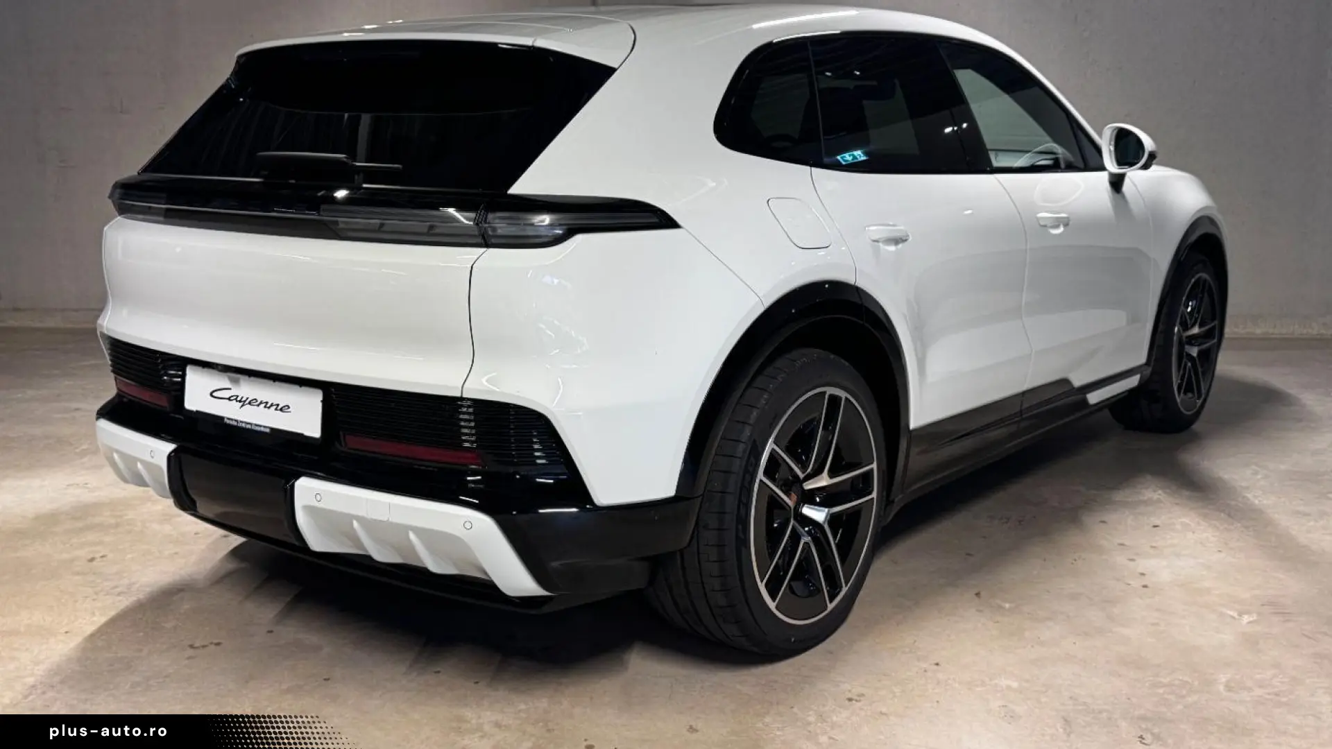 Porsche Cayenne Electric   Drive-Assist  AHK  BOSE