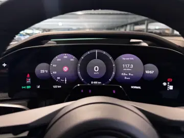 Porsche Cayenne Electric   Drive-Assist  AHK  BOSE