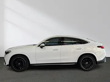 MERCEDES-BENZ GLC 300 4M Coupé AMG Panorama Distronic Kamera