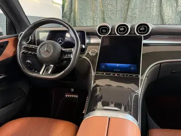 MERCEDES-BENZ GLC 300 4M Coupé AMG Panorama Distronic Kamera