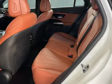MERCEDES-BENZ GLC 300 4M Coupé AMG Panorama Distronic Kamera