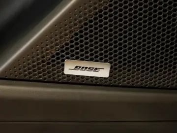 Porsche Cayenne Electric HA-Lenkung Head-Up BOSE