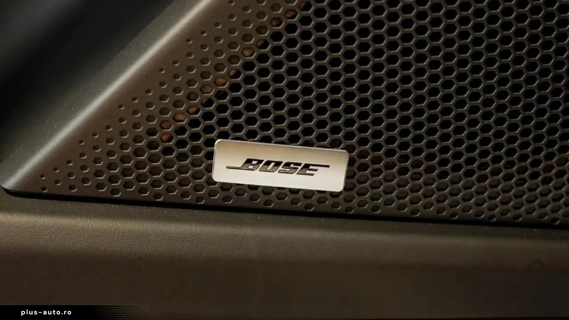 Porsche Cayenne Electric HA-Lenkung Head-Up BOSE