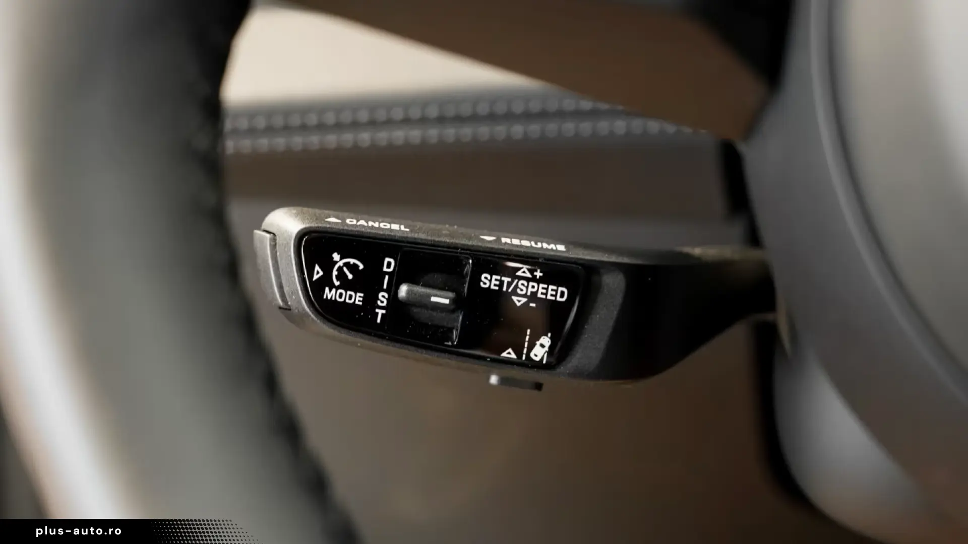 Porsche Cayenne Electric HA-Lenkung Head-Up BOSE