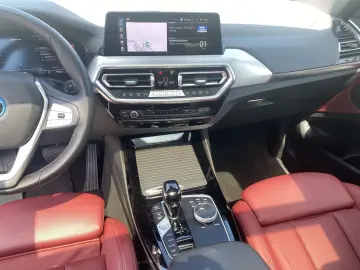 BMW X3 xDrive30e