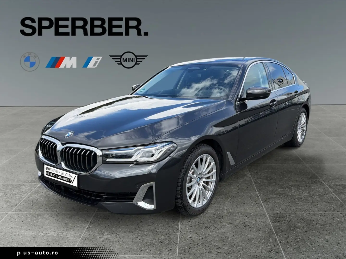 BMW 530i Luxury Line Glasdach Sitzbelüftung Head Up