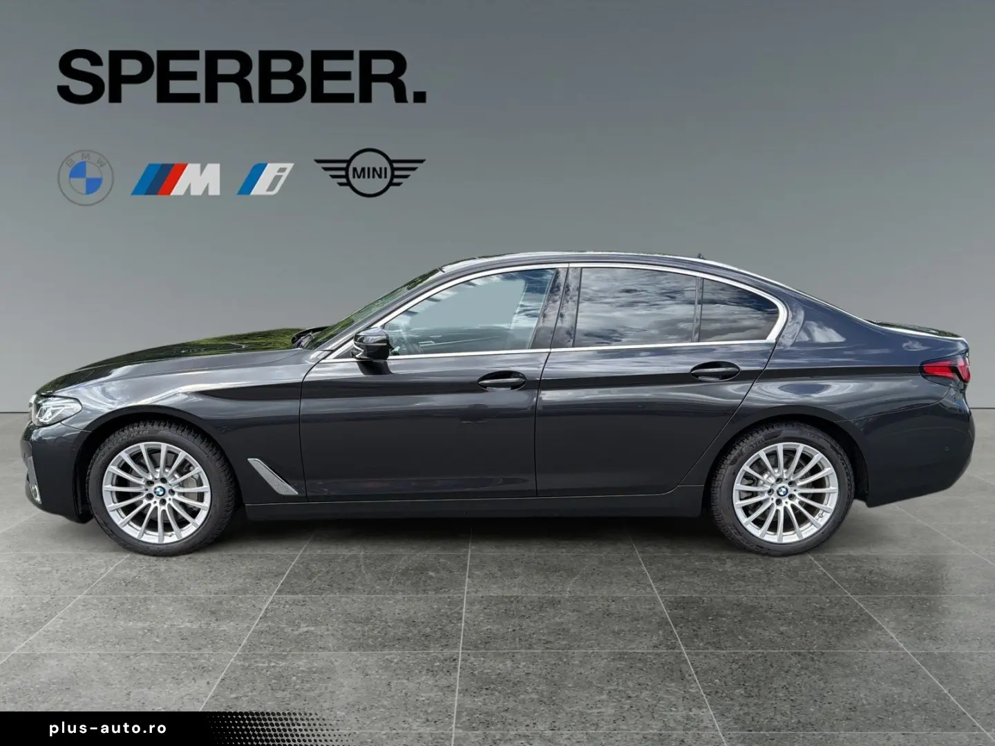 BMW 530i Luxury Line Glasdach Sitzbelüftung Head Up