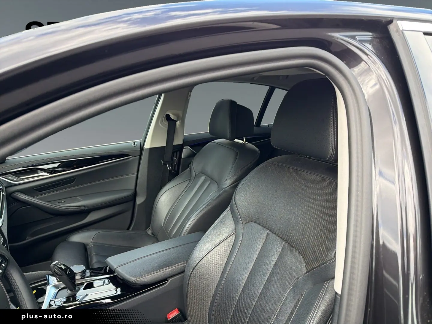 BMW 530i Luxury Line Glasdach Sitzbelüftung Head Up