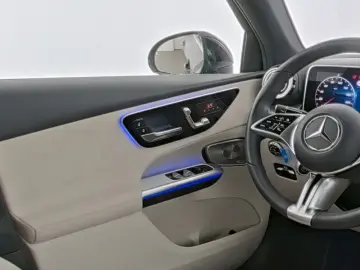 MERCEDES-BENZ GLC 220 d 4MATIC Coupé Avantgarde AHV …