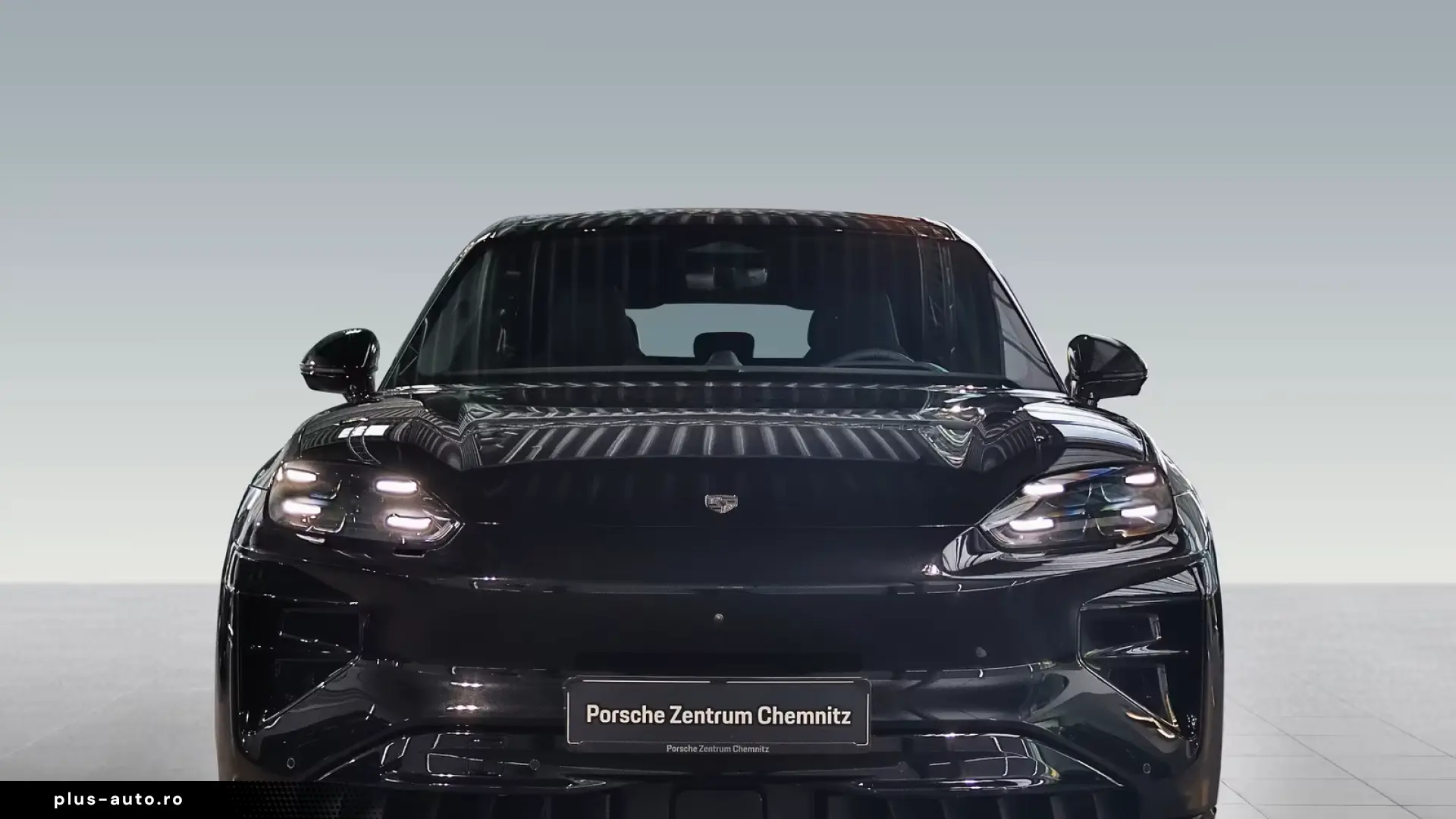 Porsche Cayenne Turbo Electric ActiveRide;HD-Matrix;