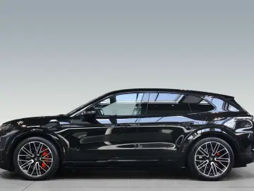 Porsche Cayenne Turbo Electric ActiveRide;HD-Matrix;
