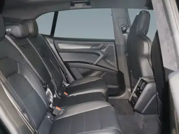 Porsche Cayenne Turbo Electric ActiveRide;HD-Matrix;