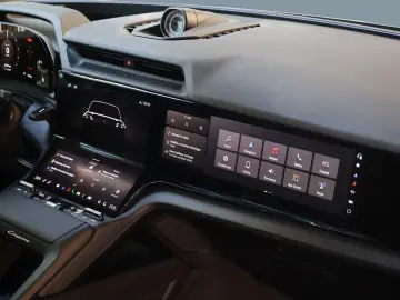 Porsche Cayenne Turbo Electric ActiveRide;HD-Matrix;