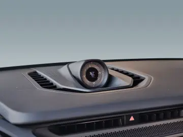 Porsche Cayenne Turbo Electric ActiveRide;HD-Matrix;