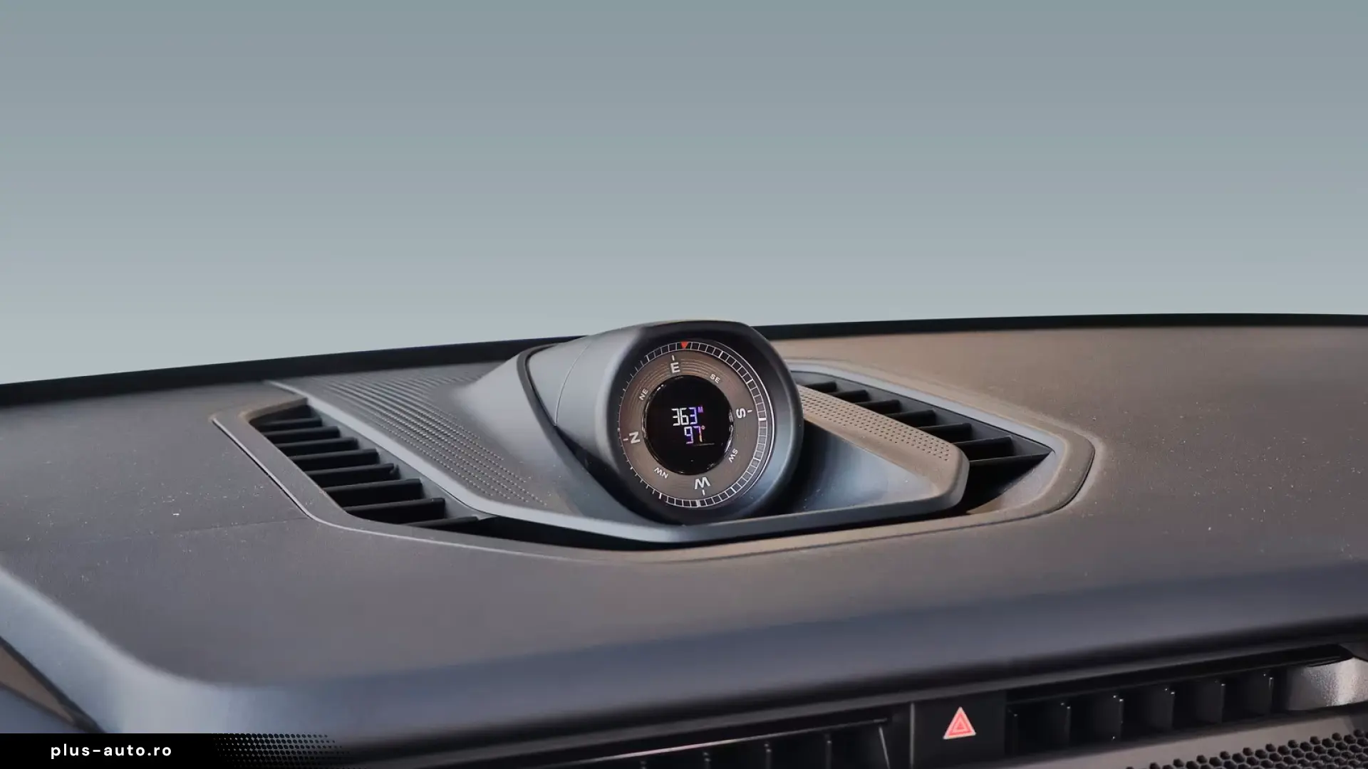 Porsche Cayenne Turbo Electric ActiveRide;HD-Matrix;