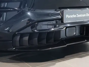 Porsche Cayenne Turbo Electric ActiveRide;HD-Matrix;