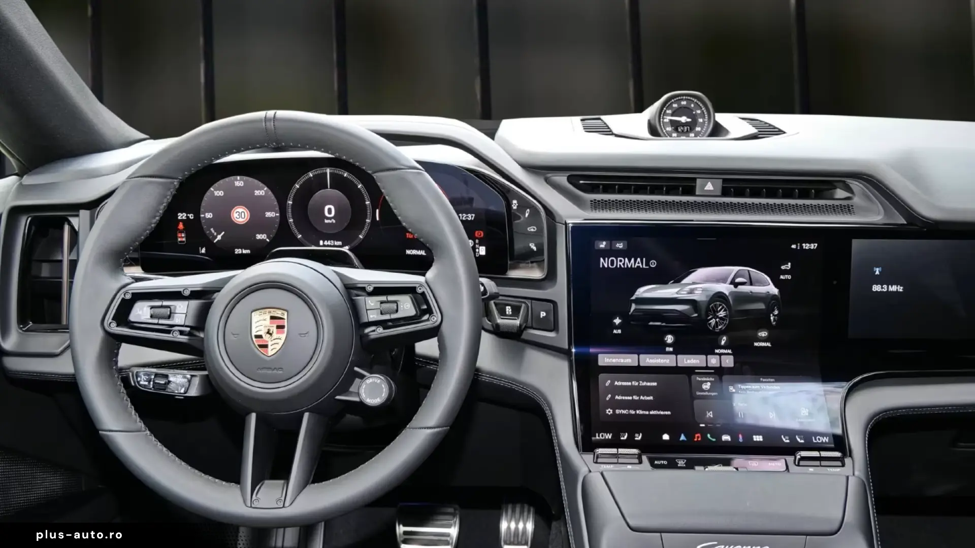 Porsche Cayenne Electric HA-Lenkung Surround