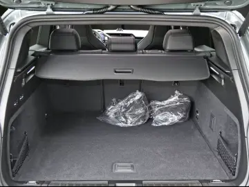 Porsche Cayenne Electric HA-Lenkung Surround