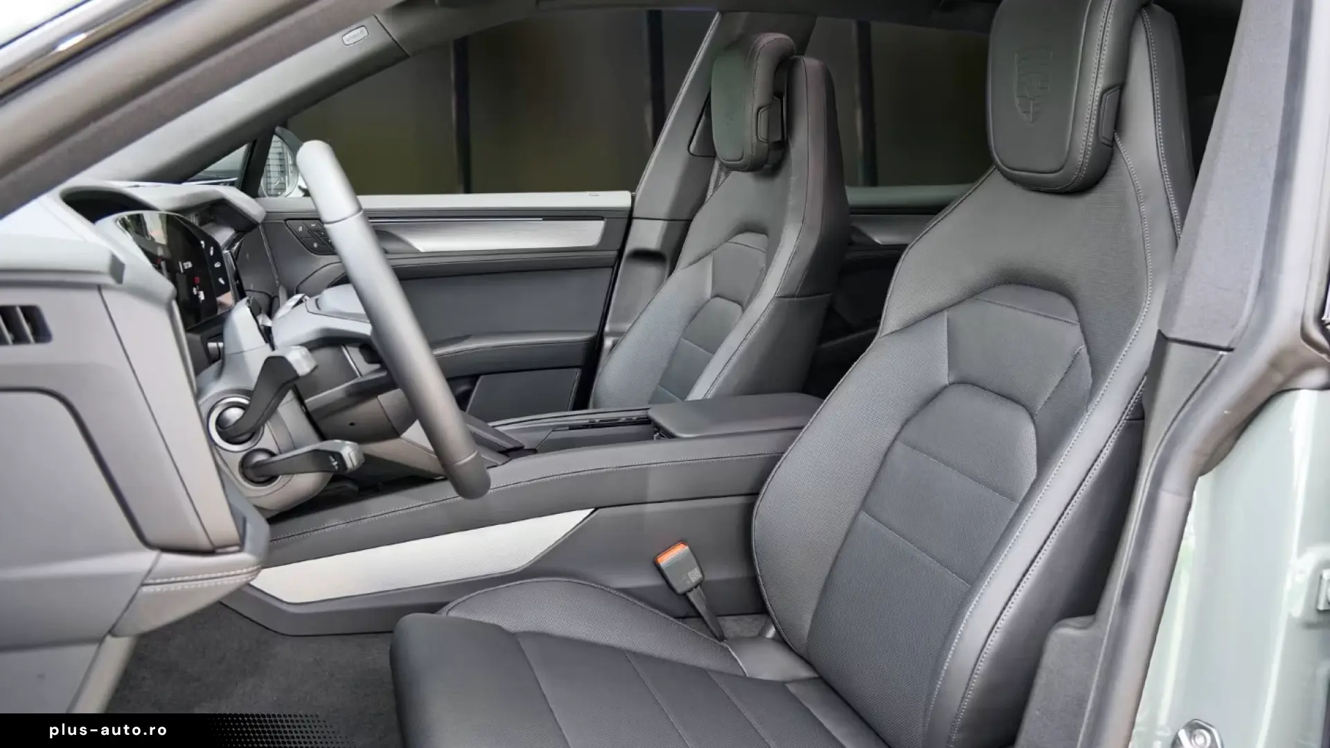 Porsche Cayenne Electric HA-Lenkung Surround