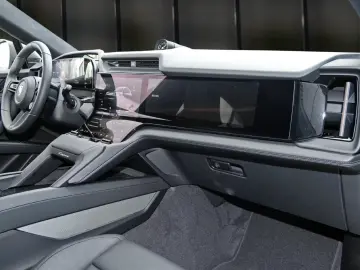 Porsche Cayenne Electric HA-Lenkung Surround