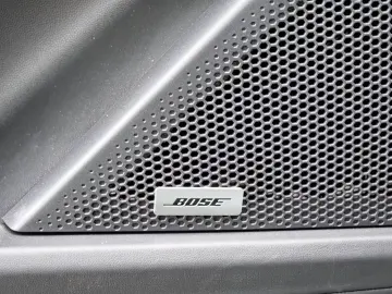 Porsche Cayenne Electric HA-Lenkung Surround