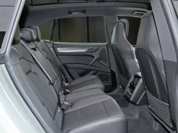 Porsche Cayenne Electric HA-Lenkung Surround