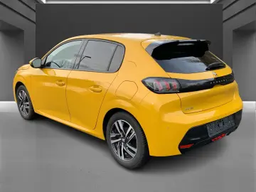 PEUGEOT 208 Allure 1.2 100 PS EAT8 PDC Kam Sitzh. Car-P
