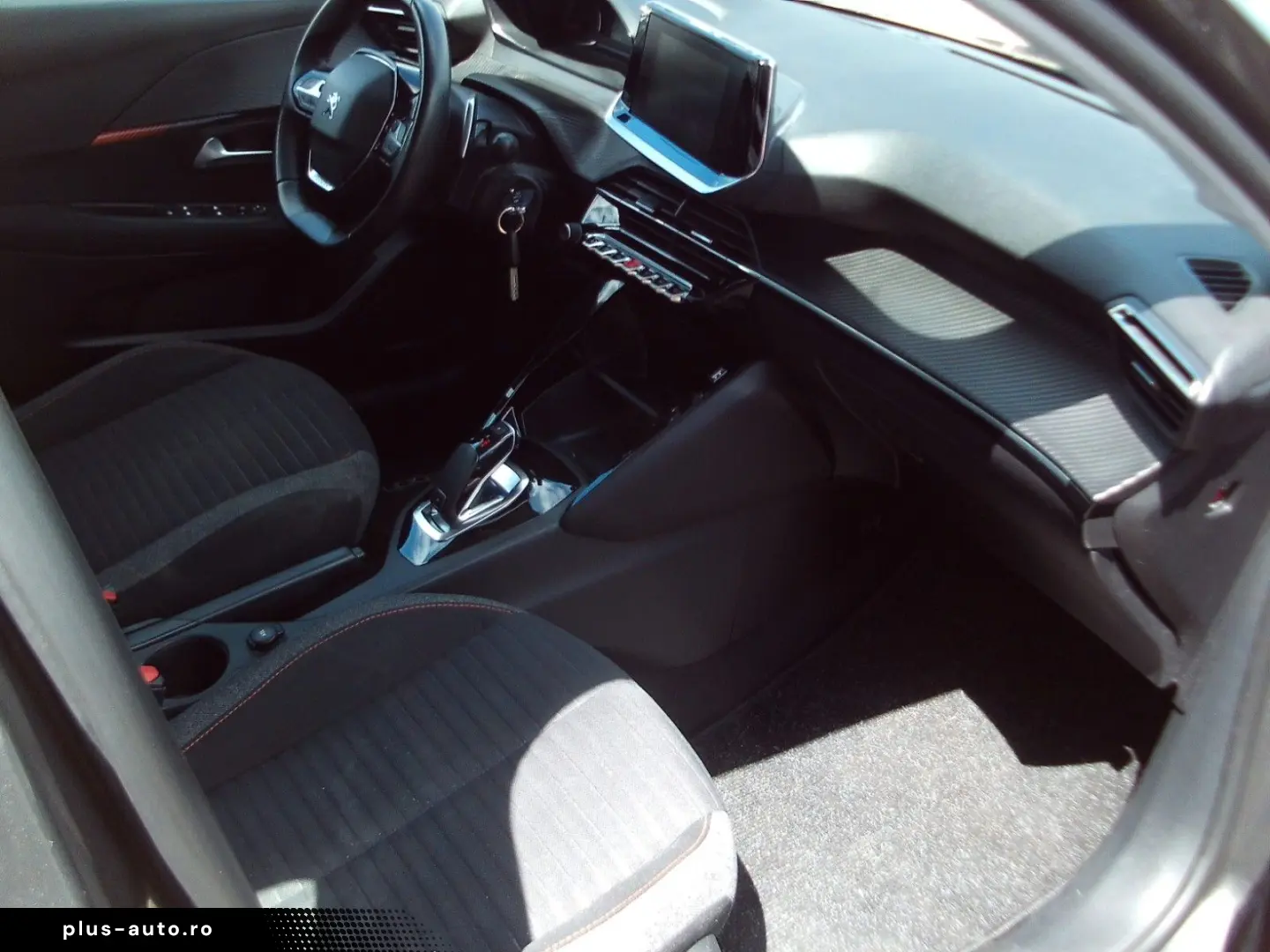 PEUGEOT 208 Active  Autom.Getriebe     ZAHNRIEMEN NEU