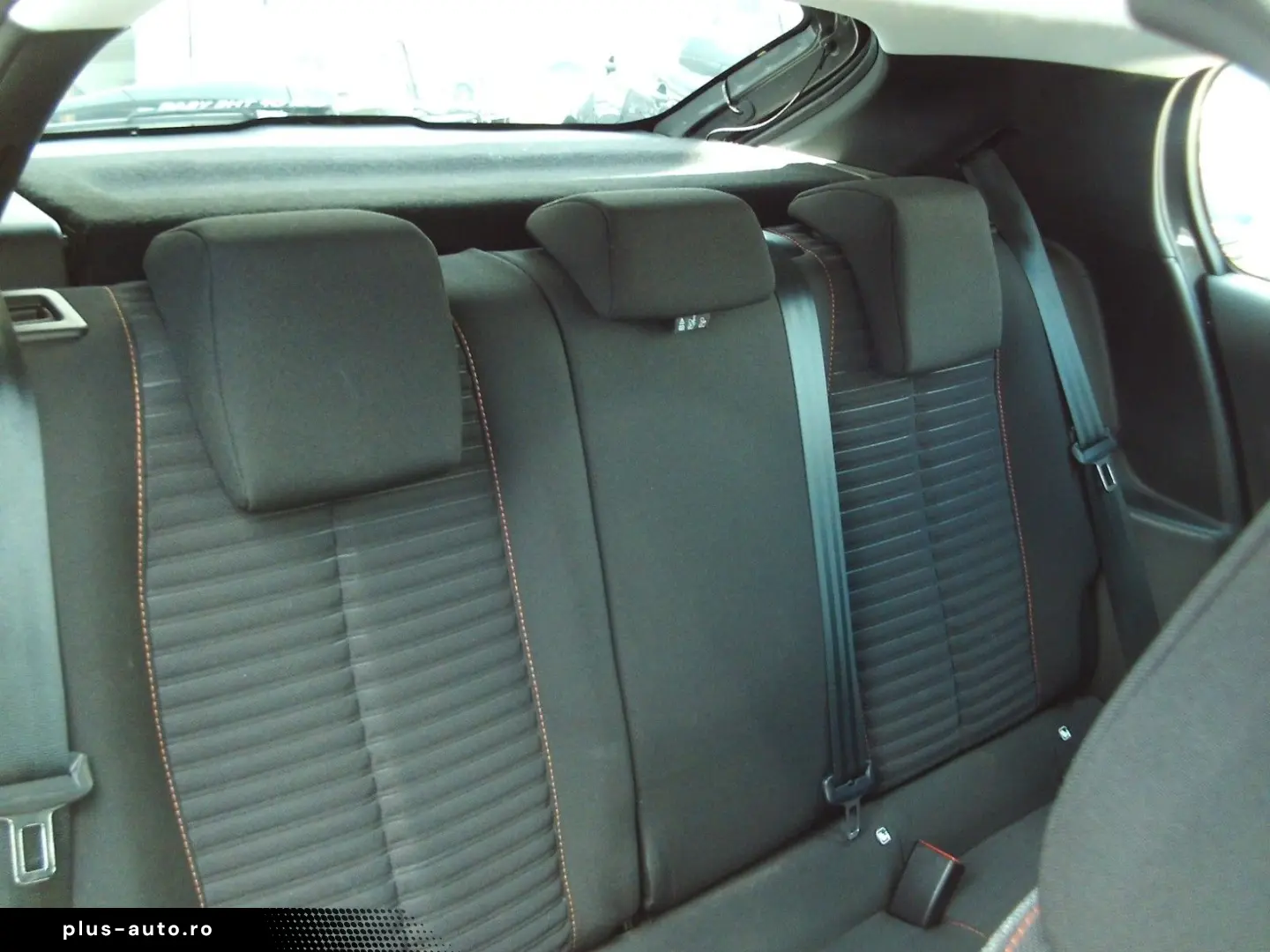 PEUGEOT 208 Active  Autom.Getriebe     ZAHNRIEMEN NEU