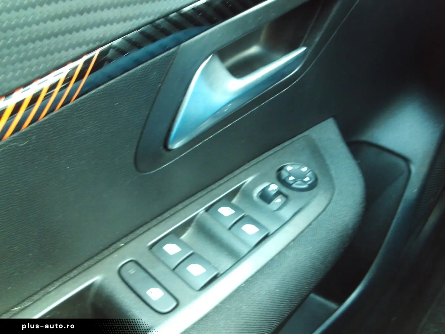 PEUGEOT 208 Active  Autom.Getriebe     ZAHNRIEMEN NEU