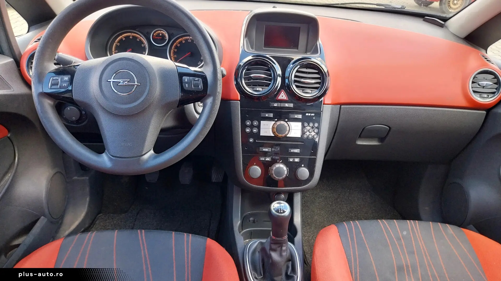 Opel Corsa 1.4i 90CP