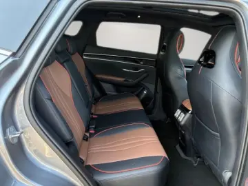 BYD Seal U DM-i 1.5 PHEV DESIGN Leder Glasdach LED L
