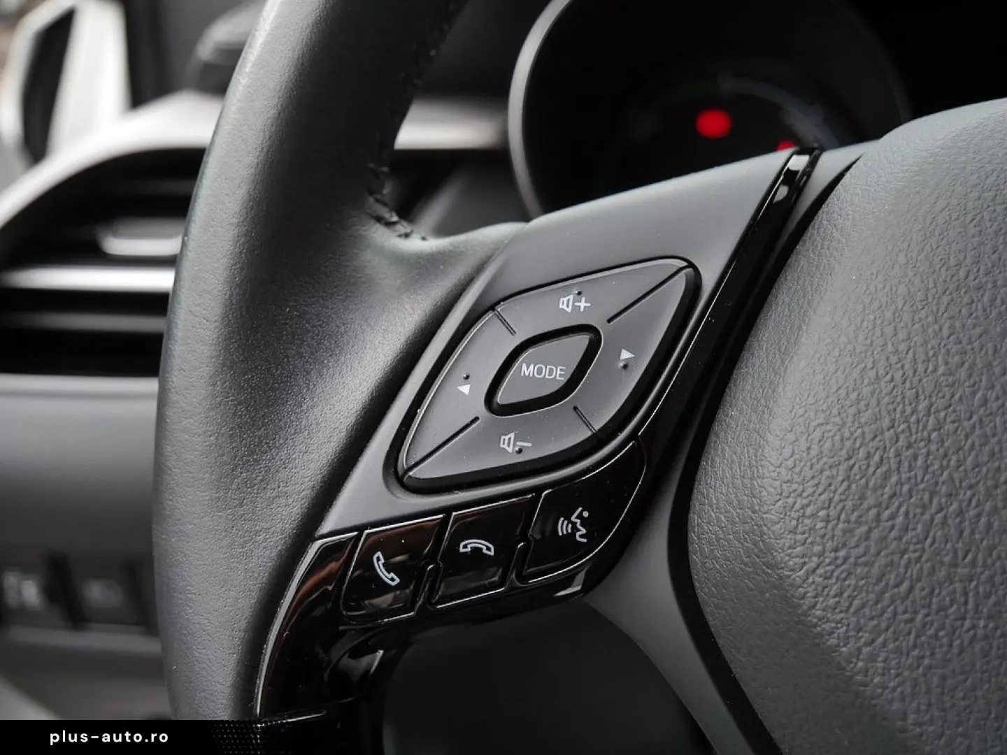 TOYOTA C-HR 1.8 Hybrid Flow KLIMA KAMERA ACC FACEL. LED