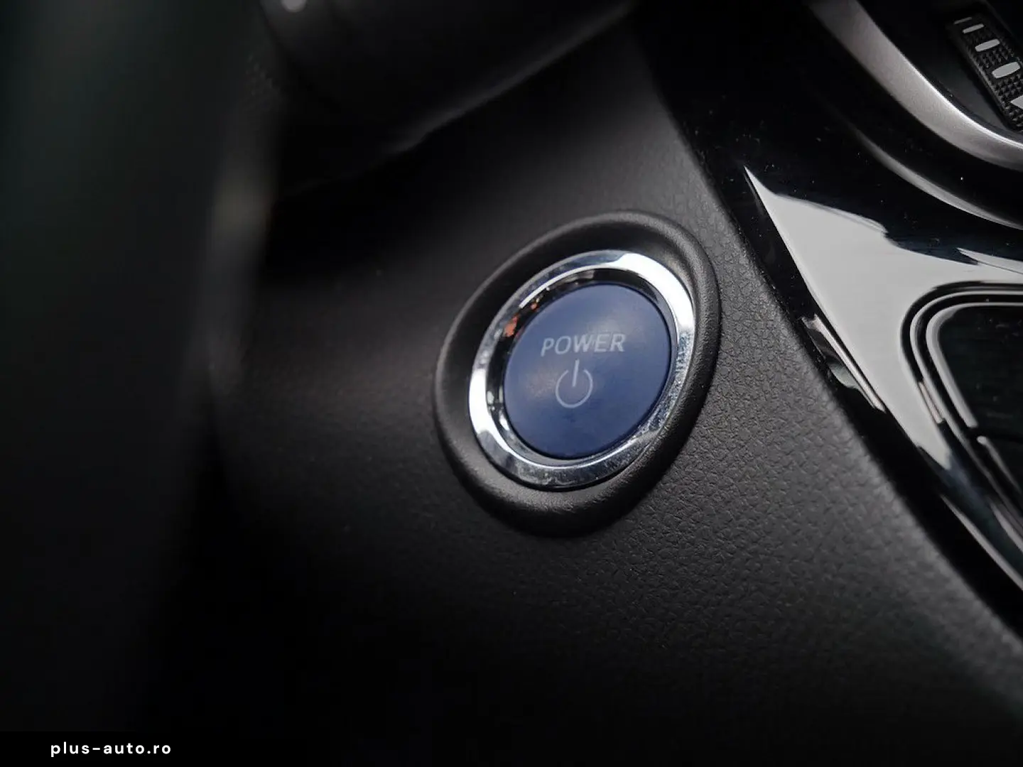 TOYOTA C-HR 1.8 Hybrid Flow KLIMA KAMERA ACC FACEL. LED